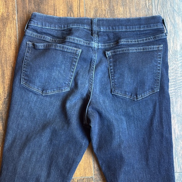 Banana Republic Slim Boot Cut jeans size 8 dark wash (G16) - Picture 6 of 7
